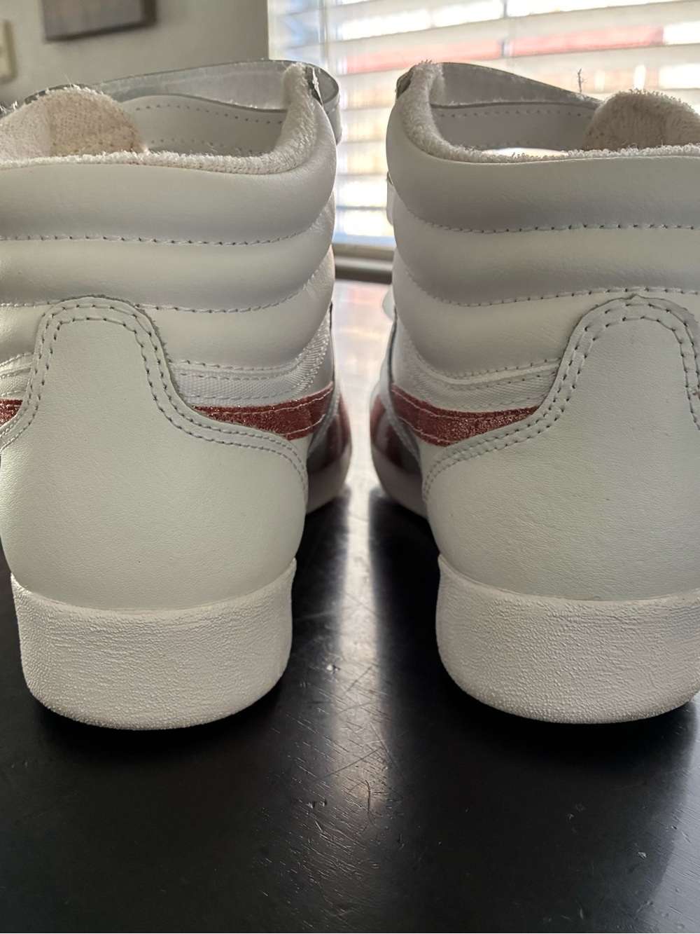 Reebok High-Top Sneakers with Rose gold Metallic Stripes - Picture 4 of 5